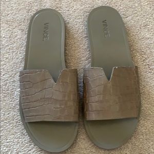 VINCE  slipper size 37